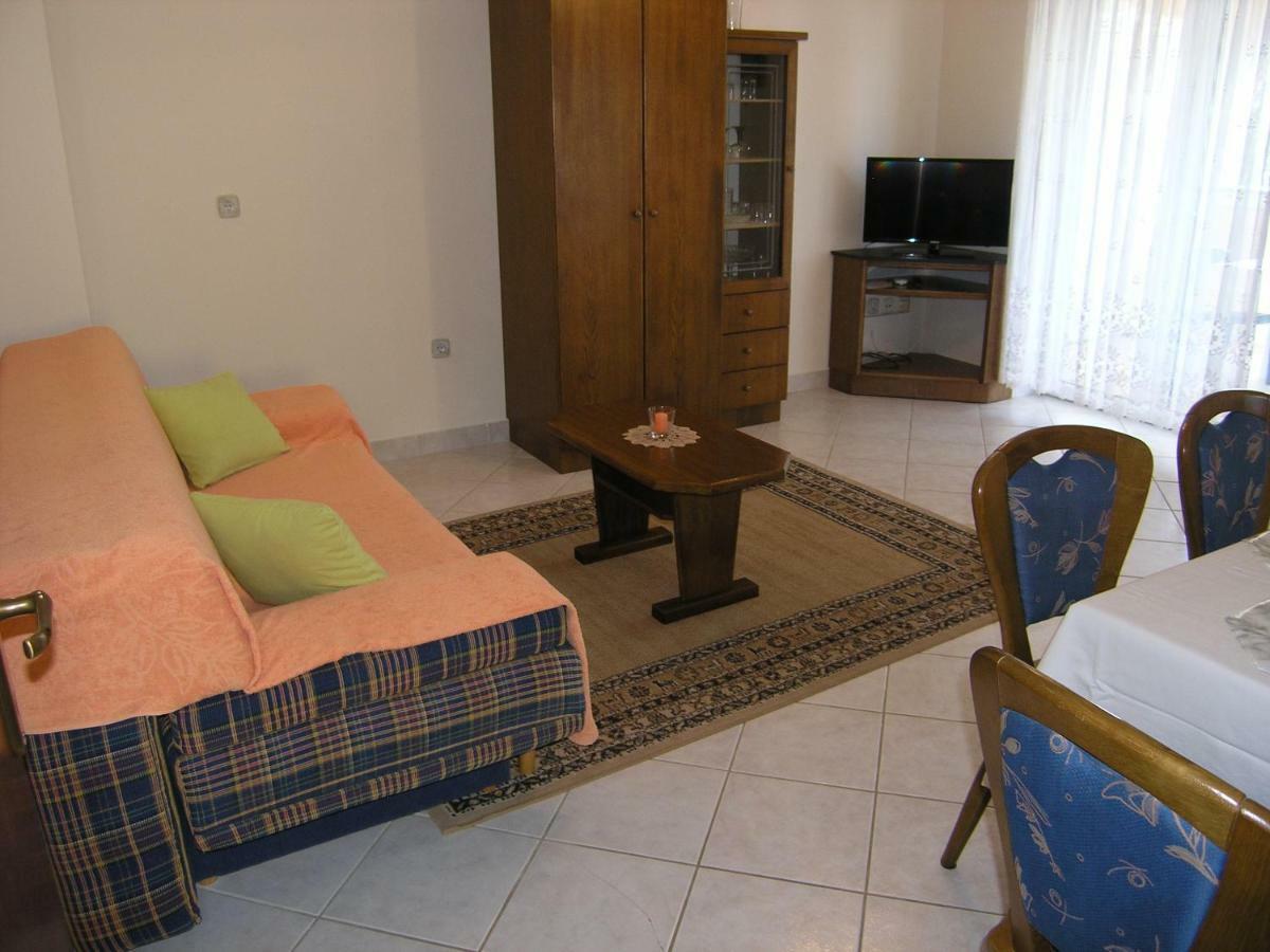 Апартаменти Apartman Juric Крк Екстер'єр фото